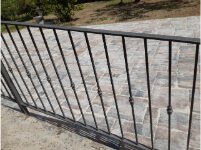 Ograje Dečman s.p. - Umetno kovaštvo in kovane ograje - Balkonske ograje - Primer sličice 020
