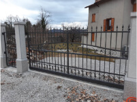 Ograje Dečman s.p. - Umetno kovaštvo in kovane ograje - Vrata - Primer sličice 009