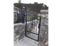 Ograje Dečman s.p. - Umetno kovaštvo in kovane ograje - Vrata - Primer sličice 032