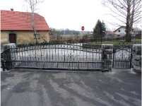 Ograje Dečman s.p. - Umetno kovaštvo in kovane ograje - Vrata - Primer sličice 039