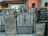 Ograje Dečman s.p. - Umetno kovaštvo in kovane ograje - Vrata - Primer sličice 055