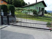 Ograje Dečman s.p. - Umetno kovaštvo in kovane ograje - Vrata - Primer sličice 077