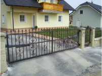 Ograje Dečman s.p. - Umetno kovaštvo in kovane ograje - Vrata - Primer sličice 085